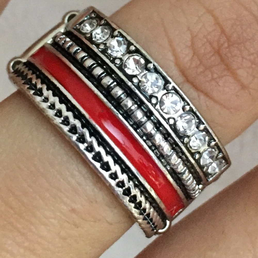 Ring - Picture 2 of 4